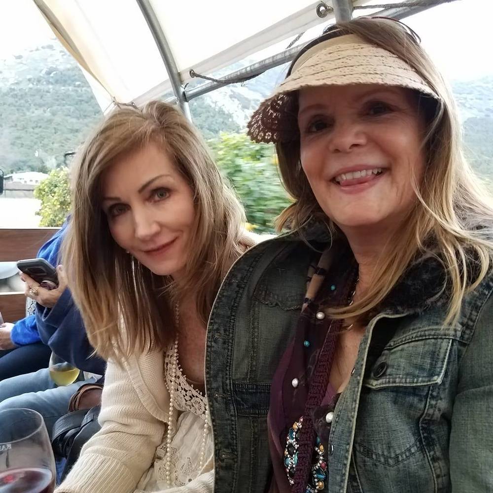 Meet your Posher, Joy